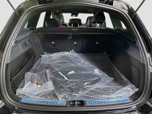 Used 2026 Mercedes-Benz GLC 300 GLC 300 image 29