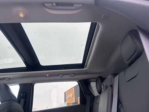 Used 2022 Jeep Cherokee Limited w/ Elite Package image 20