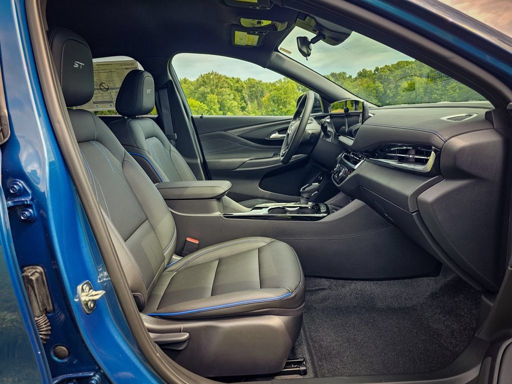 New 2026 Buick Envista Sport Touring w/ Convenience I Package FWD image 38
