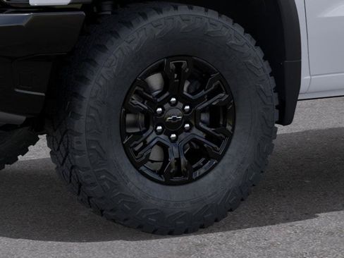 New 2026 Chevrolet Silverado 1500 ZR2 w/ Dark Appearance Package AWD/4WD image 33