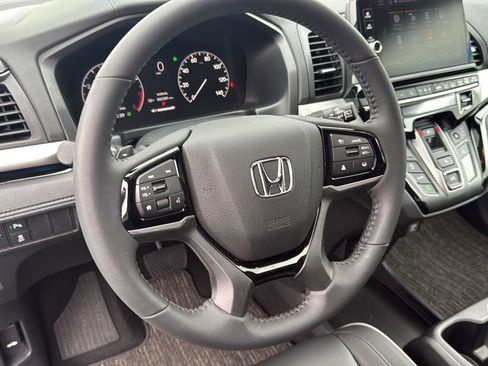 Certified 2026 Honda Odyssey Touring image 25