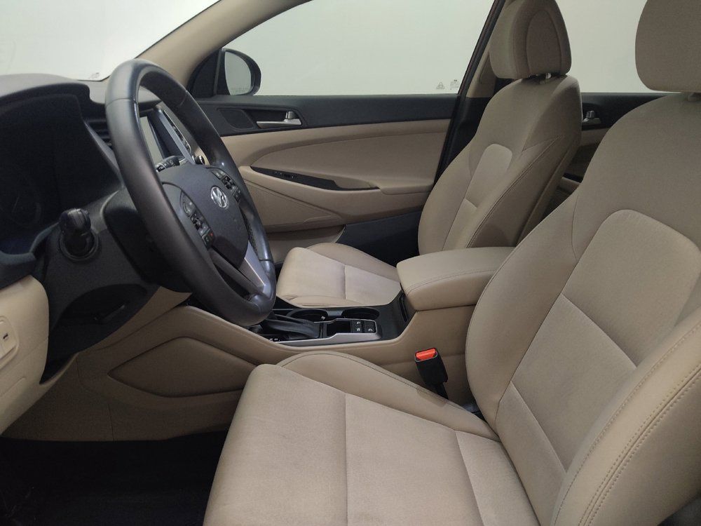 Used 2018 Hyundai Tucson Value w/ Cargo Package FWD image 17