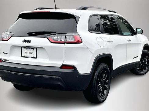 Used 2023 Jeep Cherokee Altitude Lux image 6