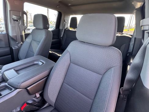 Used 2022 Chevrolet Silverado 1500 Custom image 19