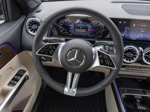 New 2026 Mercedes-Benz GLB 250 4MATIC image 24