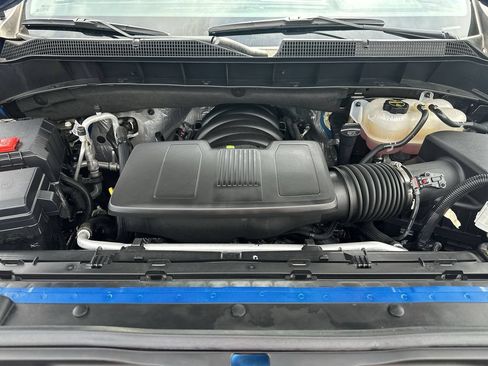 Used 2024 Chevrolet Silverado 1500 LT AWD/4WD image 33