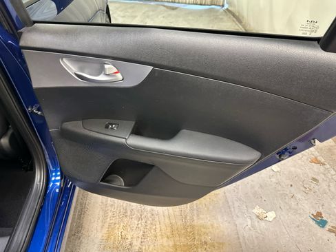 Used 2023 Kia Forte LXS image 29