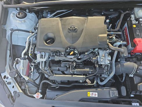 Used 2022 Toyota Camry LE FWD image 30