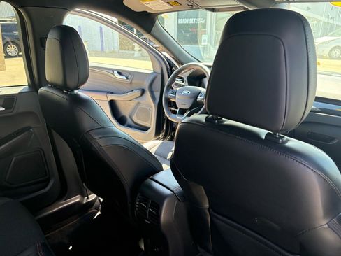 Used 2023 Ford Escape ST-Line w/ Tech Pack #1 AWD/4WD image 44