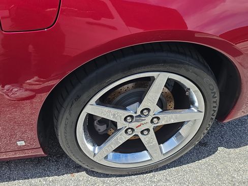 Used 2007 Chevrolet Corvette Convertible w/ Preferred Equipment Group image 3