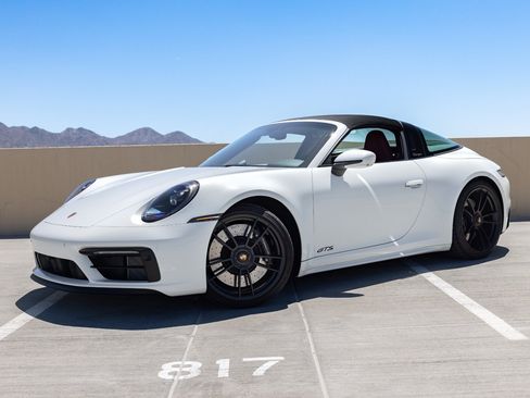 Used 2024 Porsche 911 Targa 4 GTS AWD/4WD image 2