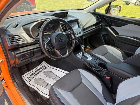 Used 2018 Subaru Crosstrek 2.0i Premium w/ Moonroof Package AWD/4WD image 4