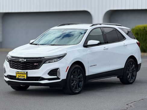 Used 2024 Chevrolet Equinox RS AWD/4WD image 14