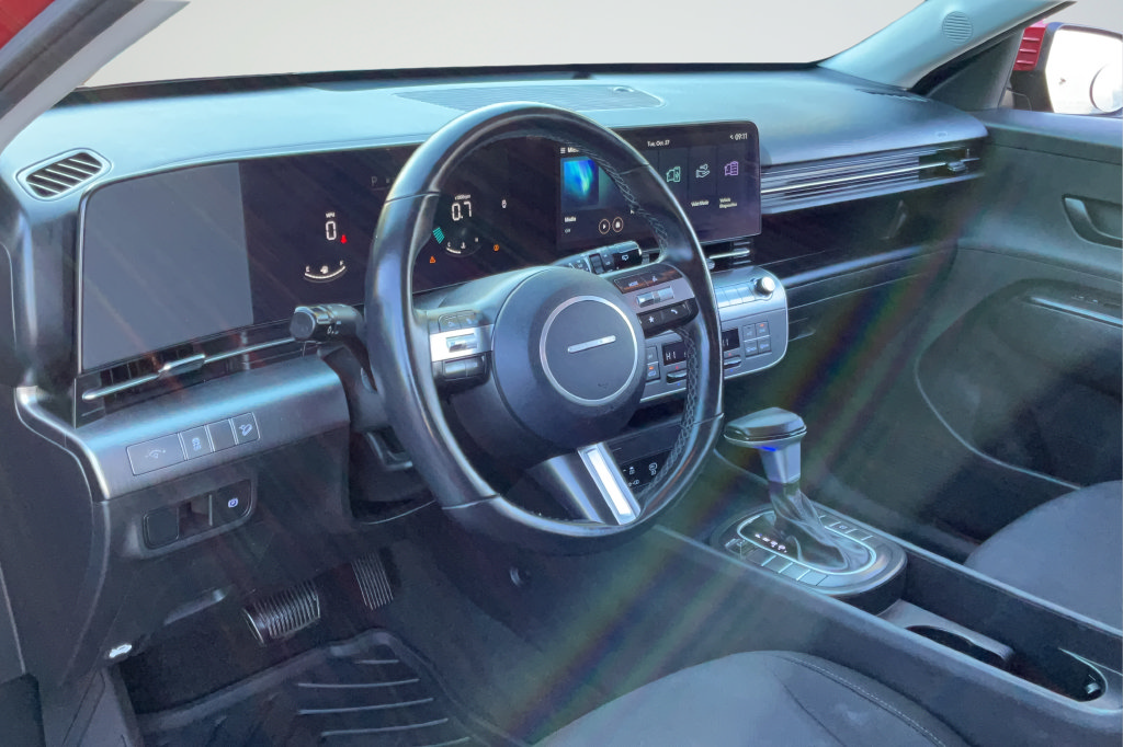 Used 2024 Hyundai Kona SEL FWD image 20