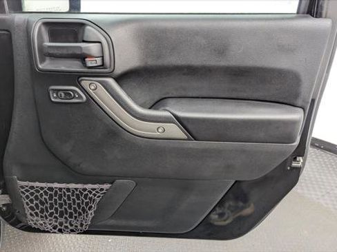 Used 2018 Jeep Wrangler Unlimited Sport S AWD/4WD image 22