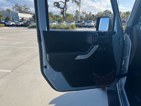 Used 2012 Jeep Wrangler Sahara image 16