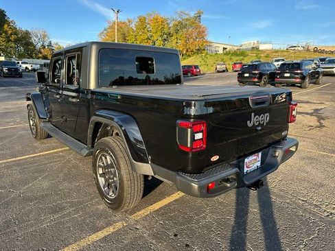 Used 2020 Jeep Gladiator Overland image 8