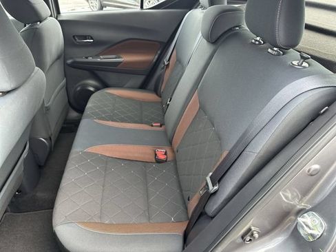 Used 2019 Nissan Kicks SR FWD image 25