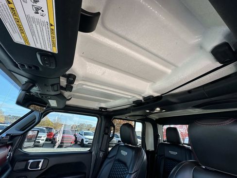 Used 2023 Jeep Gladiator Rubicon w/ LED Lighting Group image 34