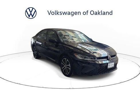 New 2026 Volkswagen Jetta Sport FWD image 2