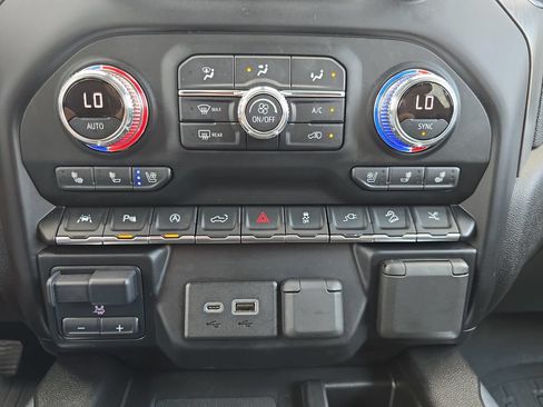 Certified 2020 GMC Sierra 1500 Denali w/ Denali Ultimate Package AWD/4WD image 26