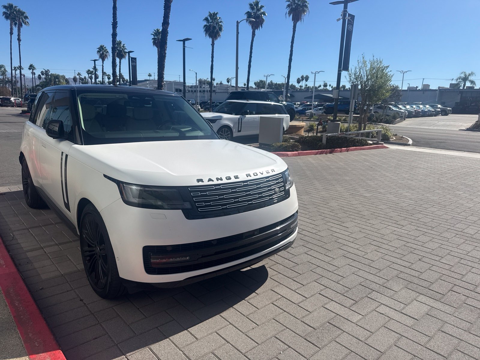 Used 2024 Land Rover Range Rover Autobiography AWD/4WD image 5