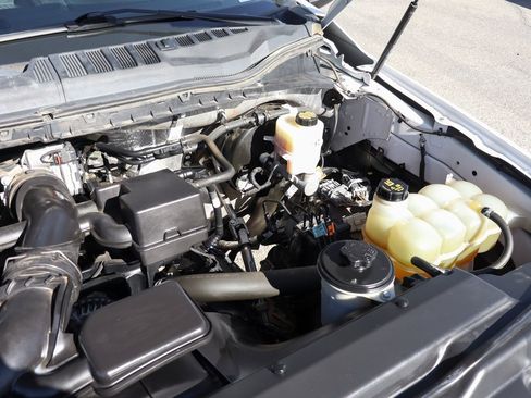 Used 2020 Ford F250 XL w/ Power Equipment Group image 13