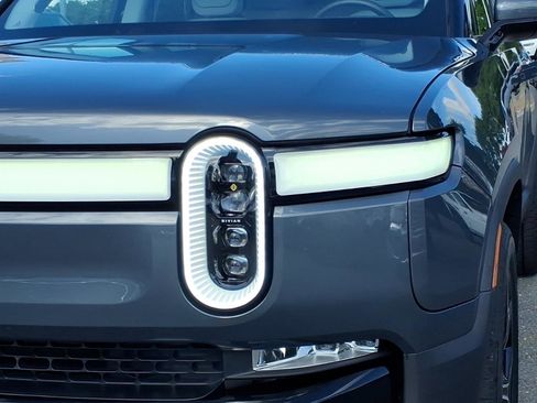 Used 2024 Rivian R1S Adventure AWD/4WD image 14