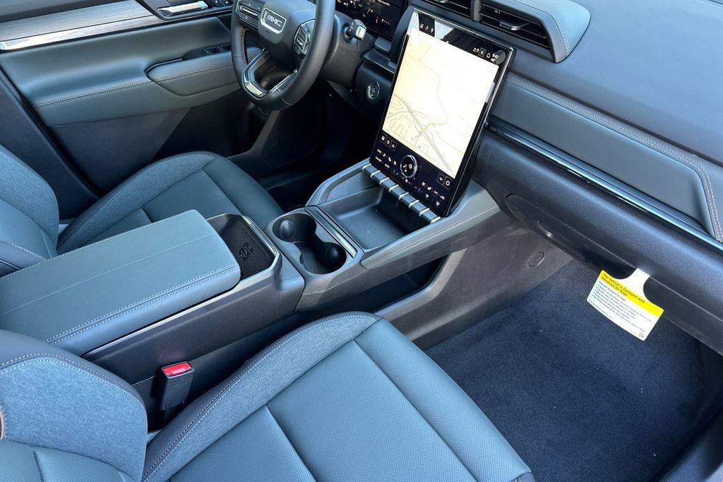 New 2026 GMC Terrain AT4 w/ Convenience Package III AWD/4WD image 17