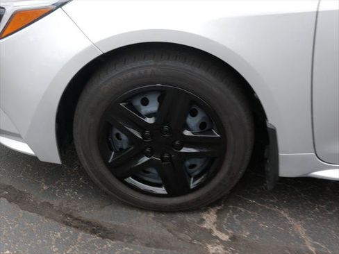 Certified 2025 Toyota Corolla LE FWD image 8