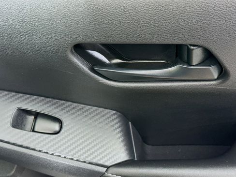 Used 2025 Nissan Sentra SV FWD image 30