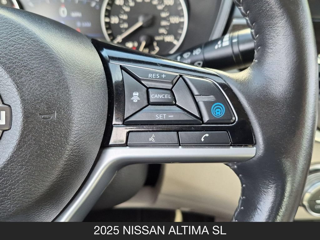 Certified 2025 Nissan Altima 2.5 SL FWD image 19