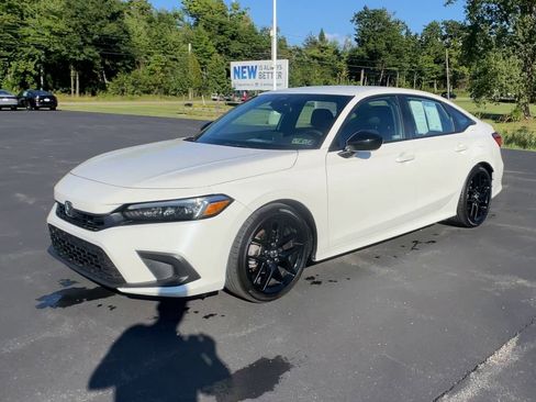 Used 2024 Honda Civic Sport image 5