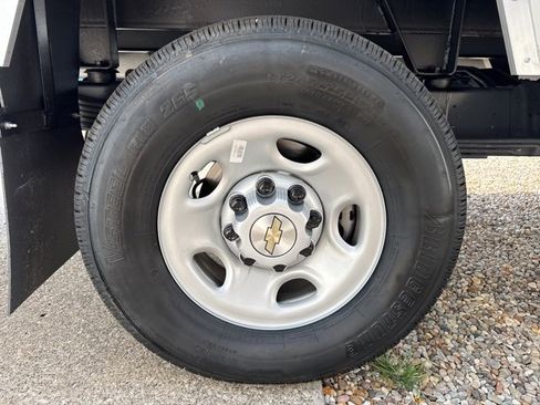 New 2025 Chevrolet Express 3500 w/ Power Convenience Package image 27