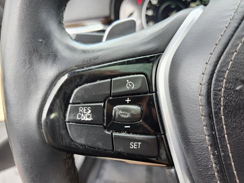 Used 2018 BMW 530e 530e iPerformance image 20