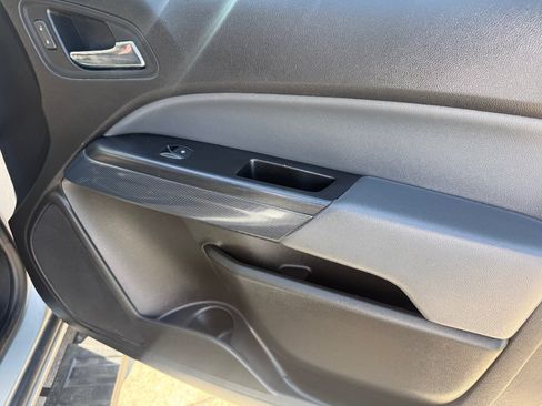 Used 2018 Chevrolet Colorado Z71 RWD image 18