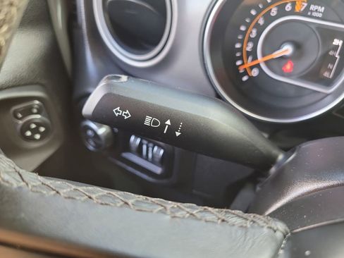 Certified 2022 Jeep Gladiator Sport image 28