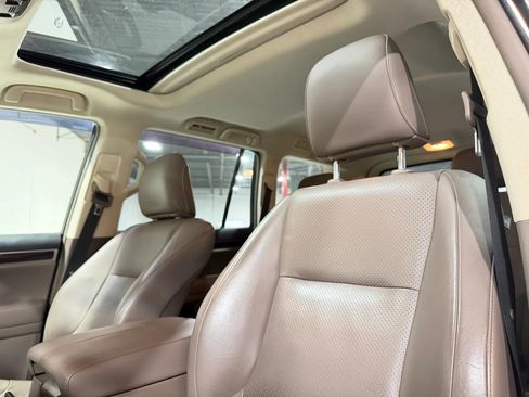 Used 2014 Lexus GX 460 Luxury w/ Driver Support Package AWD/4WD image 3