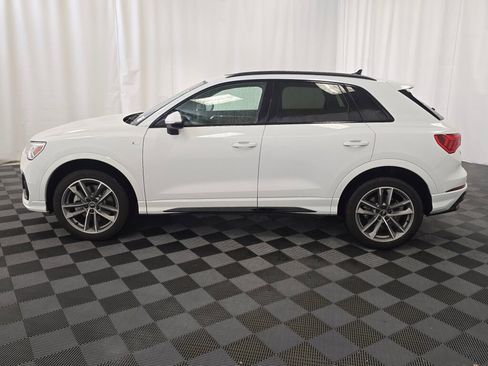 Certified 2025 Audi Q3 2.0T Premium w/ Convenience Package image 3