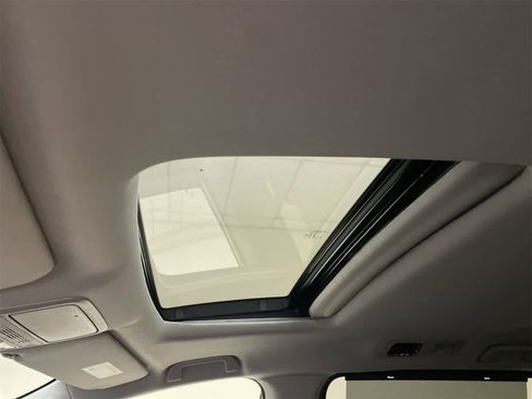 Certified 2025 Honda Odyssey EX-L image 3