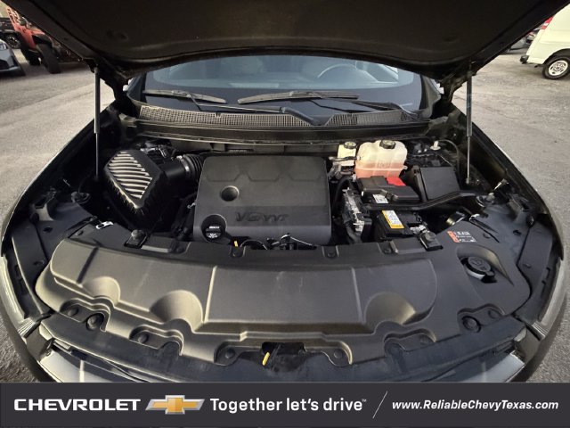 Used 2023 Chevrolet Traverse RS FWD image 36