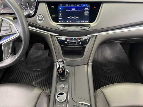 Used 2024 Cadillac XT5 Premium Luxury AWD/4WD image 31