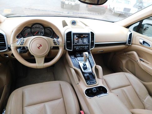 Used 2013 Porsche Cayenne Diesel AWD/4WD image 22