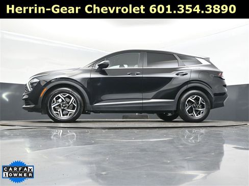 Used 2023 Kia Sportage LX image 40