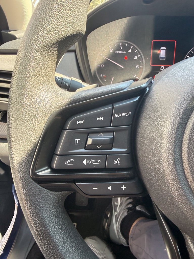 Used 2025 Subaru Crosstrek 2.5i Premium AWD/4WD image 9