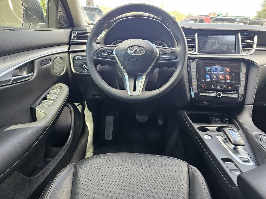 Used 2023 INFINITI QX50 Luxe FWD image 13