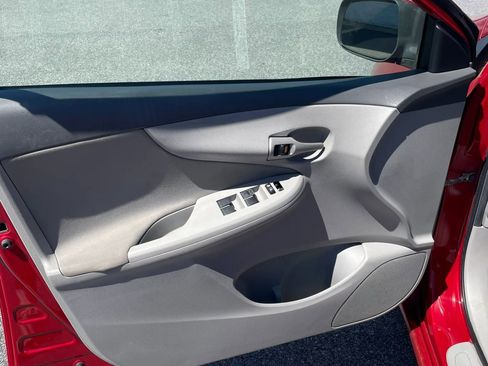 Used 2010 Toyota Corolla LE FWD image 27