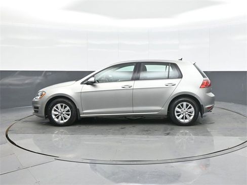 Used 2015 Volkswagen Golf S image 4