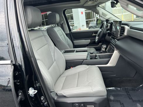 Used 2024 Toyota Tundra Limited AWD/4WD image 26