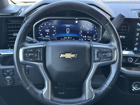 Used 2022 Chevrolet Silverado 1500 LT image 22